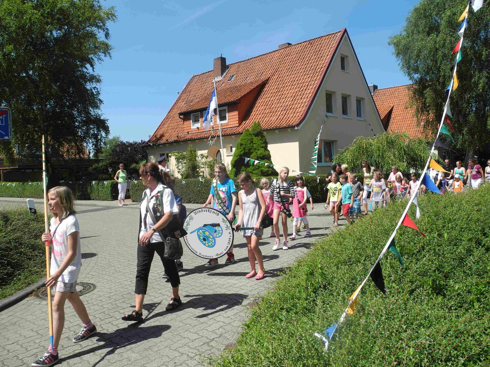 Der Kinderumzug in der Niebuhrstraße