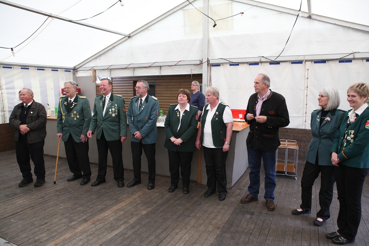 "Alte", "Junge" und "Halbwüchsige" langjährige Mitglieder....