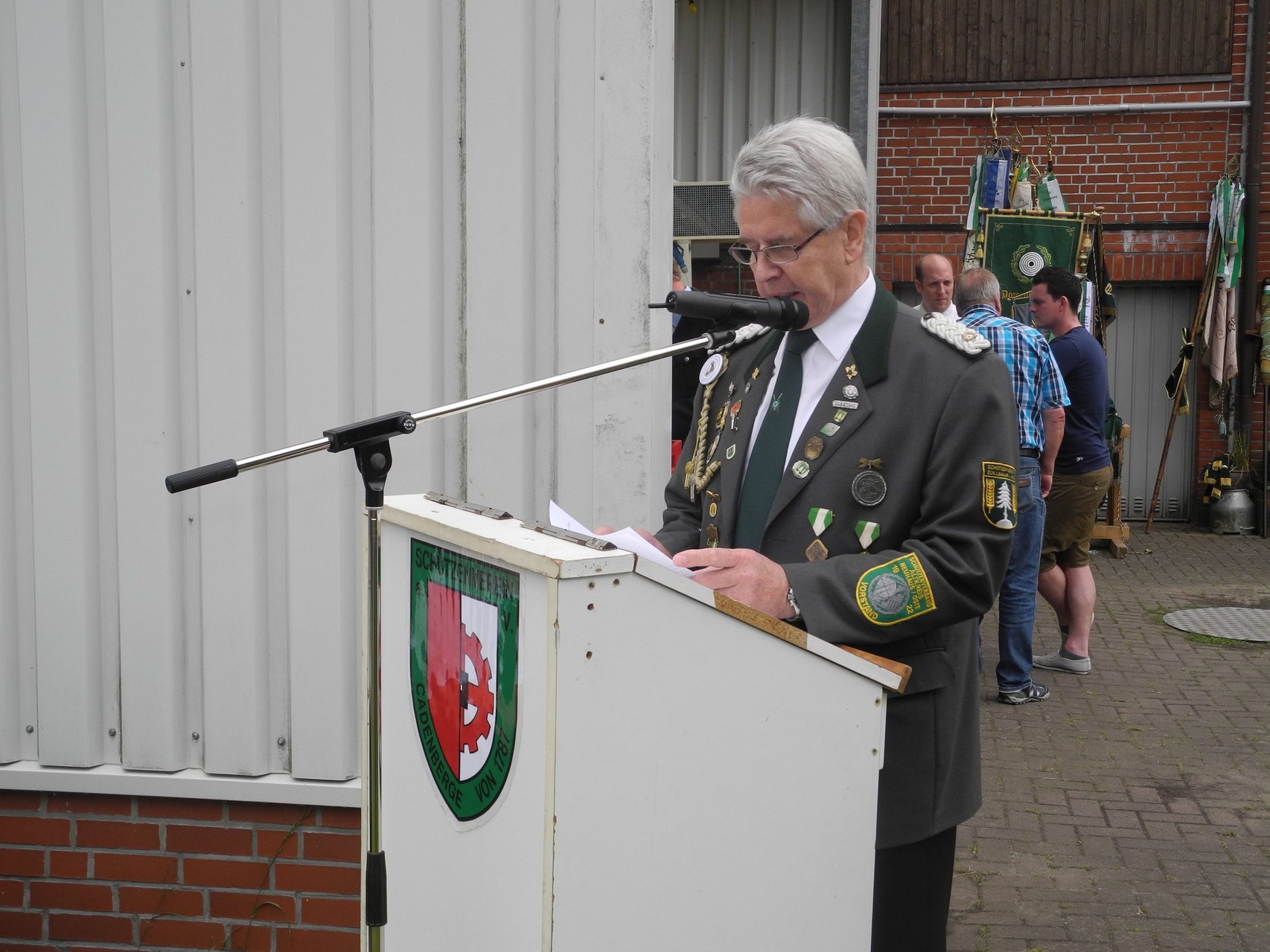 Verlesung der Lobesrede Foto: Jürgen Bauer