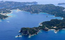 父島の航空写真 Aerophoto of Chichijima(共同ニュース/AP)