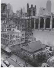 ニューヨーク近代美術館(MoMA)で行われた"The House in the Museum Garden"