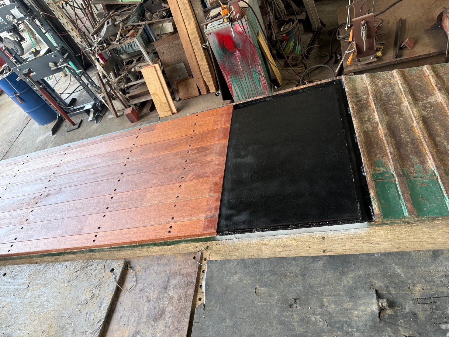 低床トレーラー施工後右