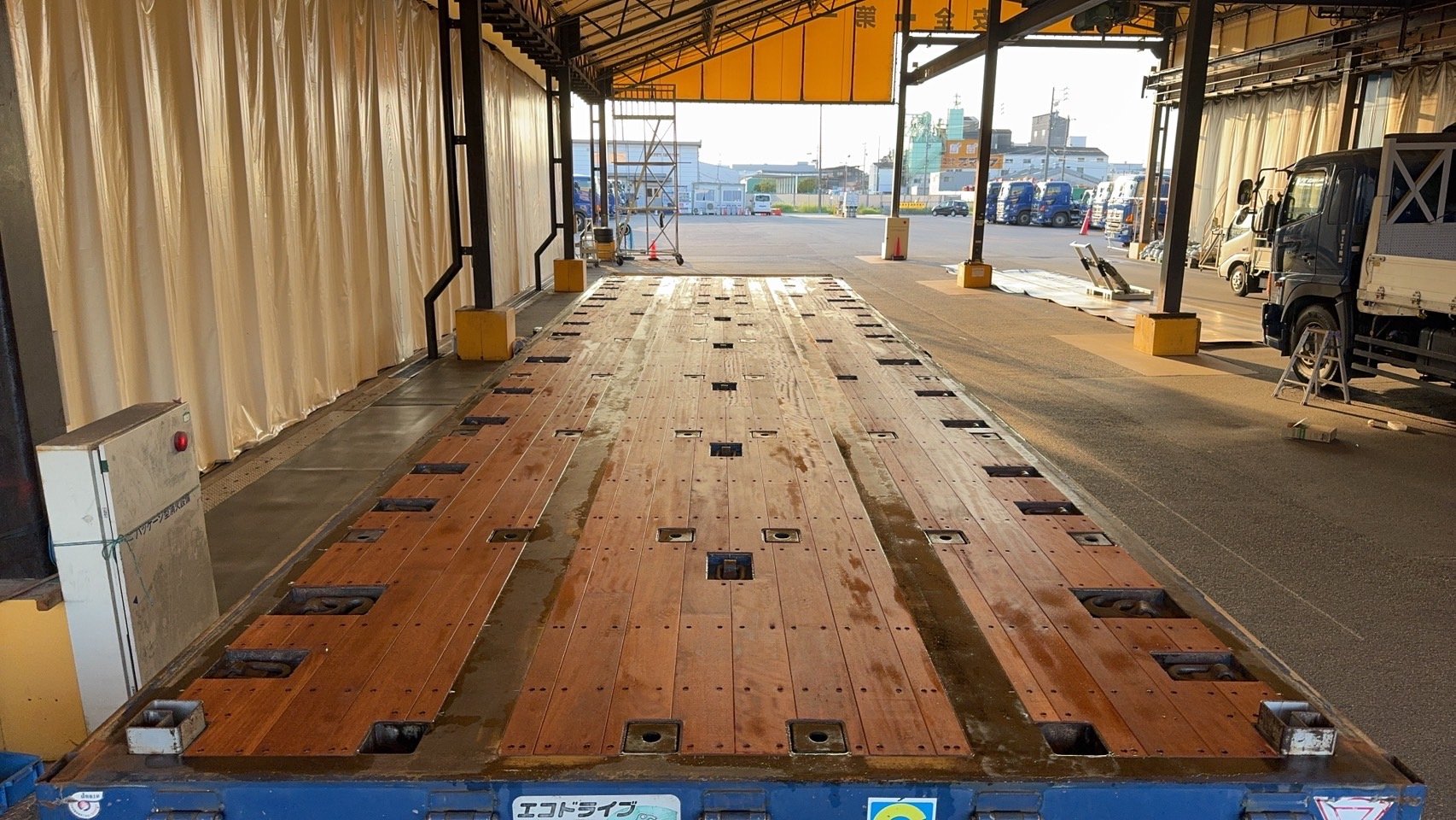 ②IT物流さま　フラット台車　施工後