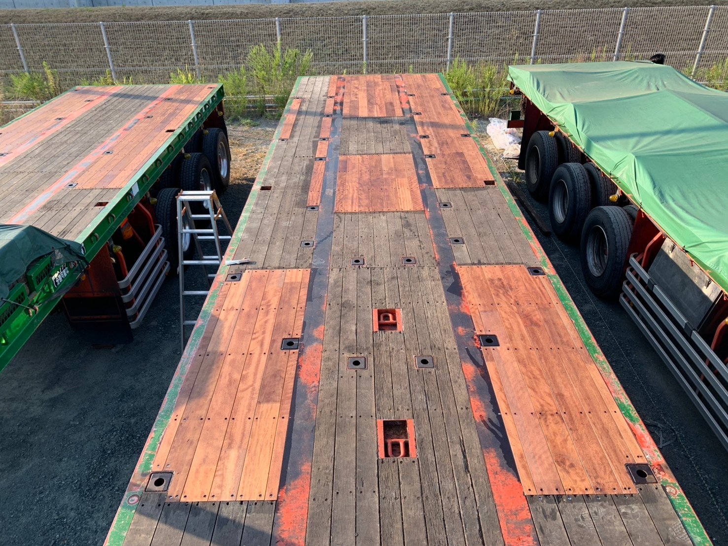 ②知多産業運輸さま　１台目　施工後