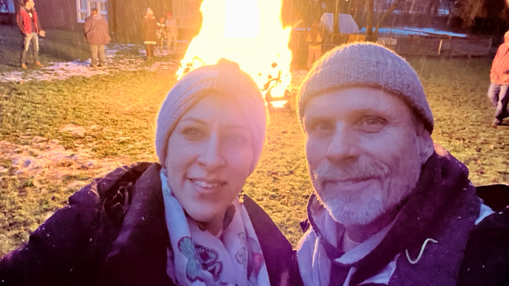 Vorbereitungen zum Feuerlauf