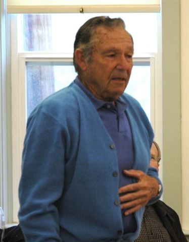 Bus Hudlow brothr of Donna Mahan