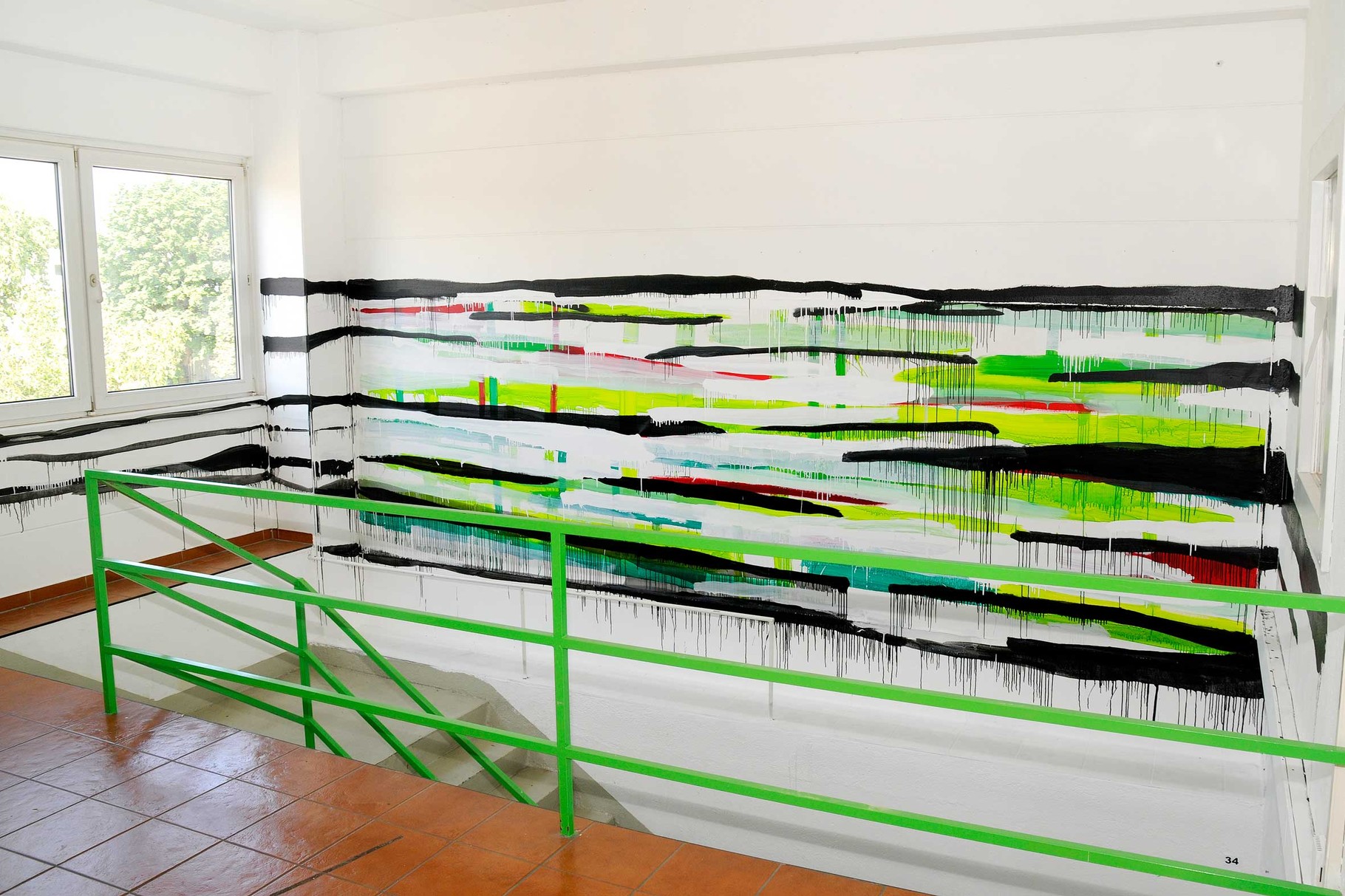 Monika Humm going on 27, Wandmalerei, 2008, Acryl auf LW und Putz, Treppenhaus, 2-Etagen, 4x10m,  Neuland,  München, 2008