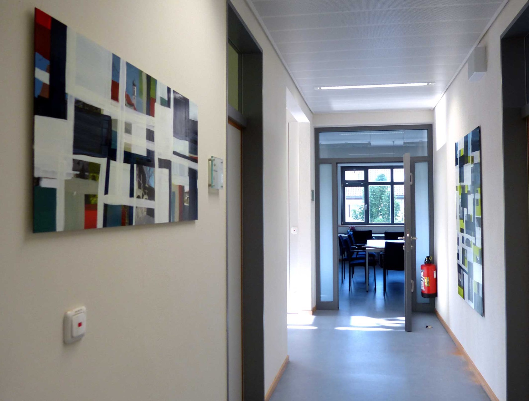 Monika Humm Installationsansicht: Polizeiinspektion Schongau