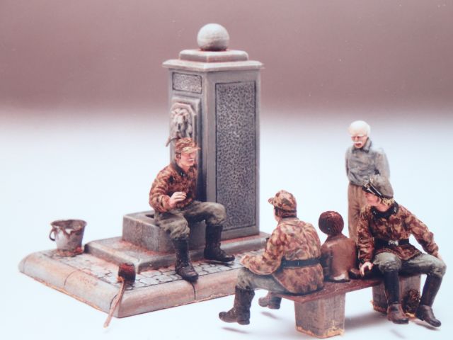 イタレリ+タミヤ 1/35 ジオラマ。地面を省略したのは、セットに含まれないものは写さないことを意識したため。