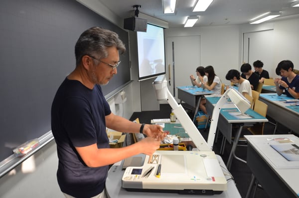 大学の講義として