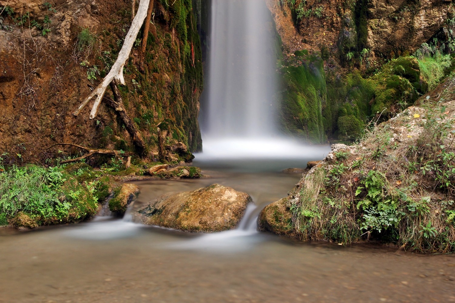 A Waterfall in Arroyo de la Alcaza (Cónchar)