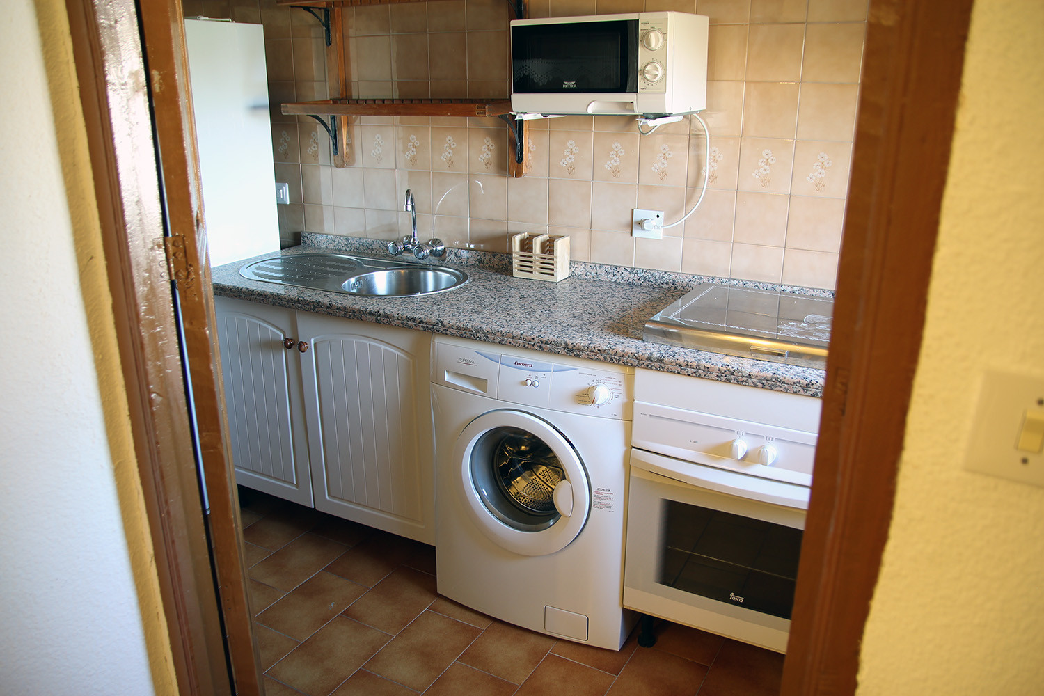 Kitchen 2 (first floor)