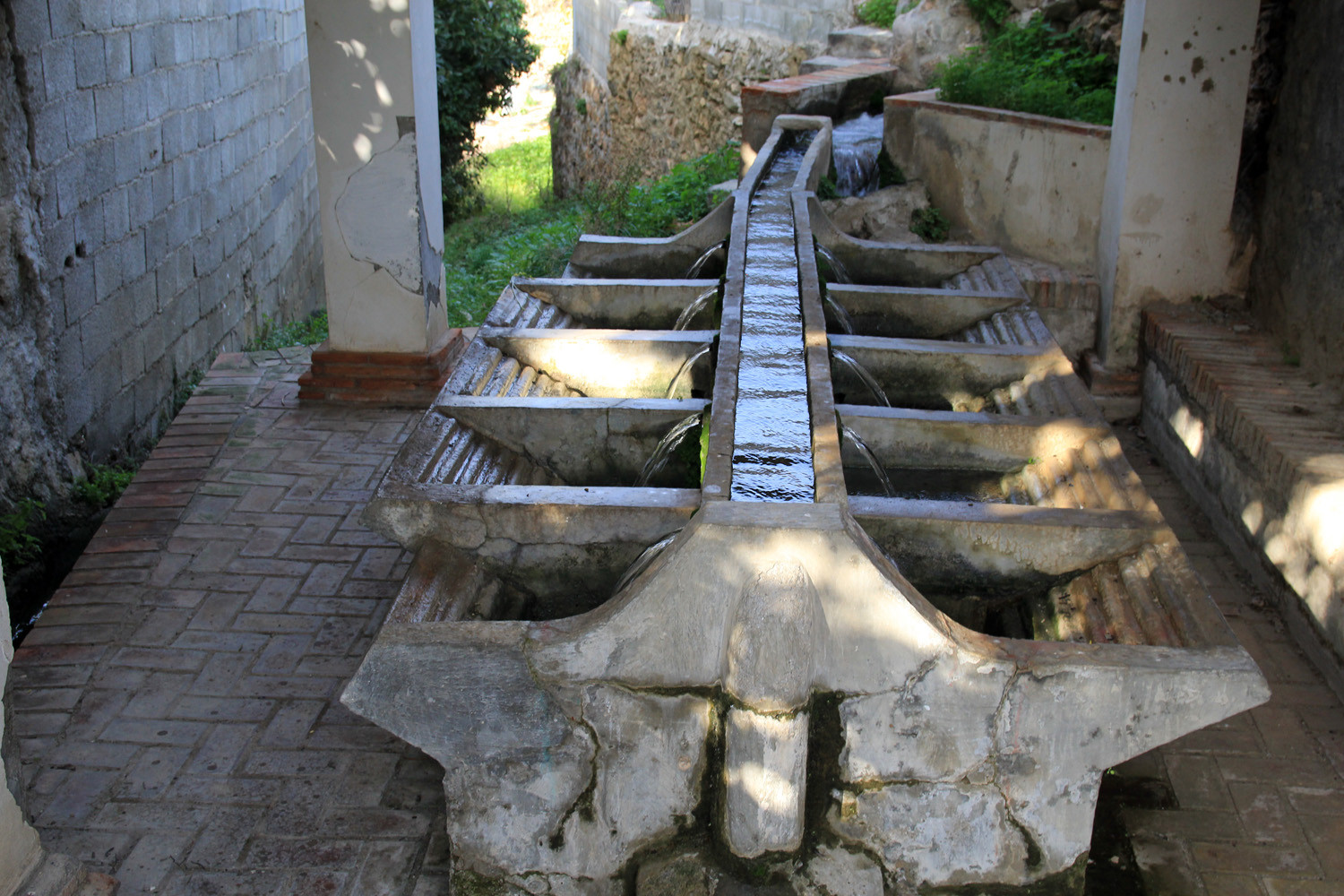 The Washing Sinks of Béznar