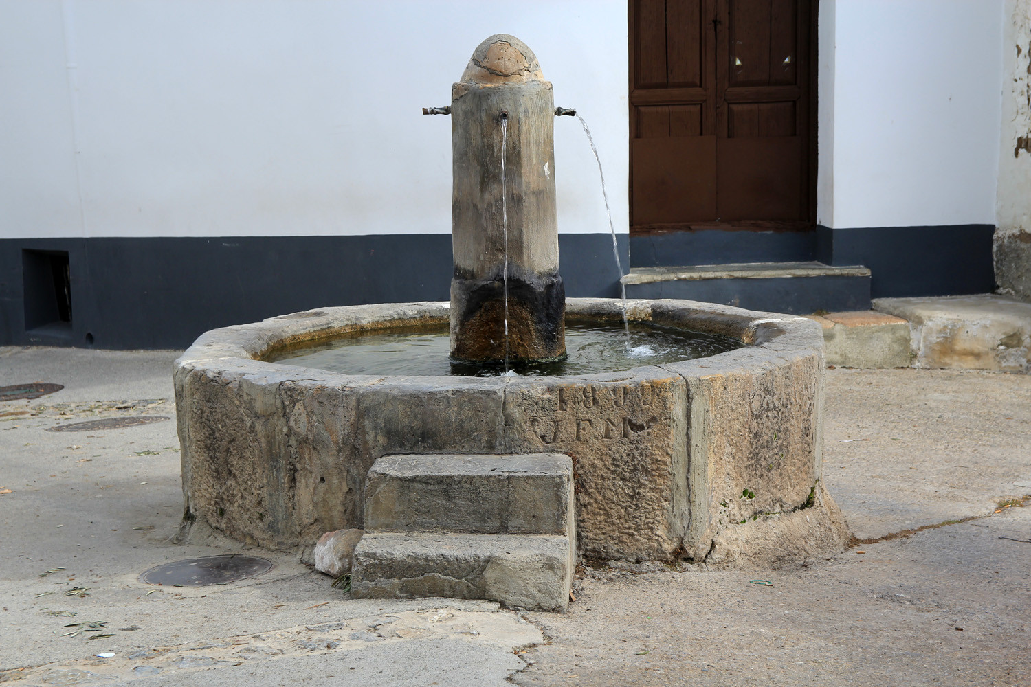 The Well of Cástaras