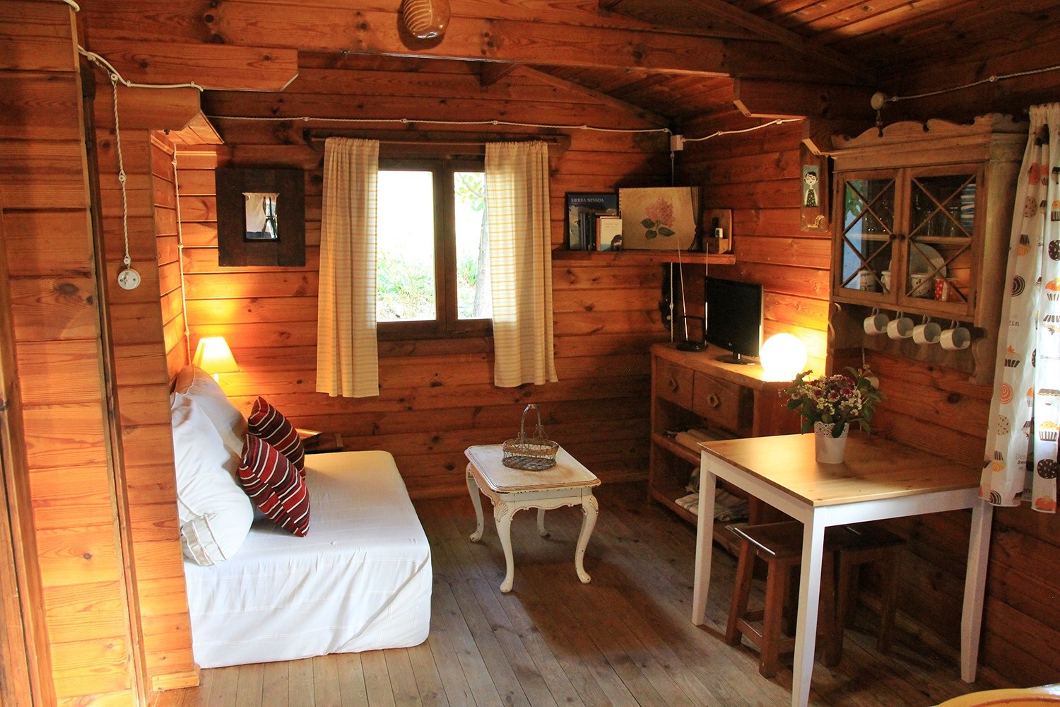 The living of Wooden Cabin 1