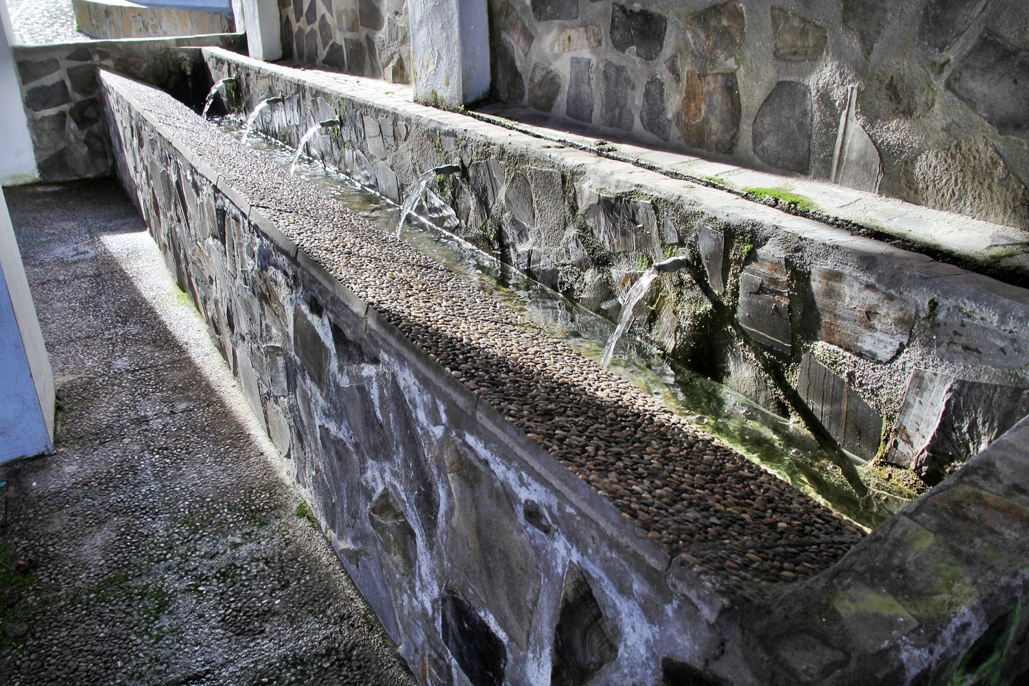 The Washing Sinks of Guarjar Alto