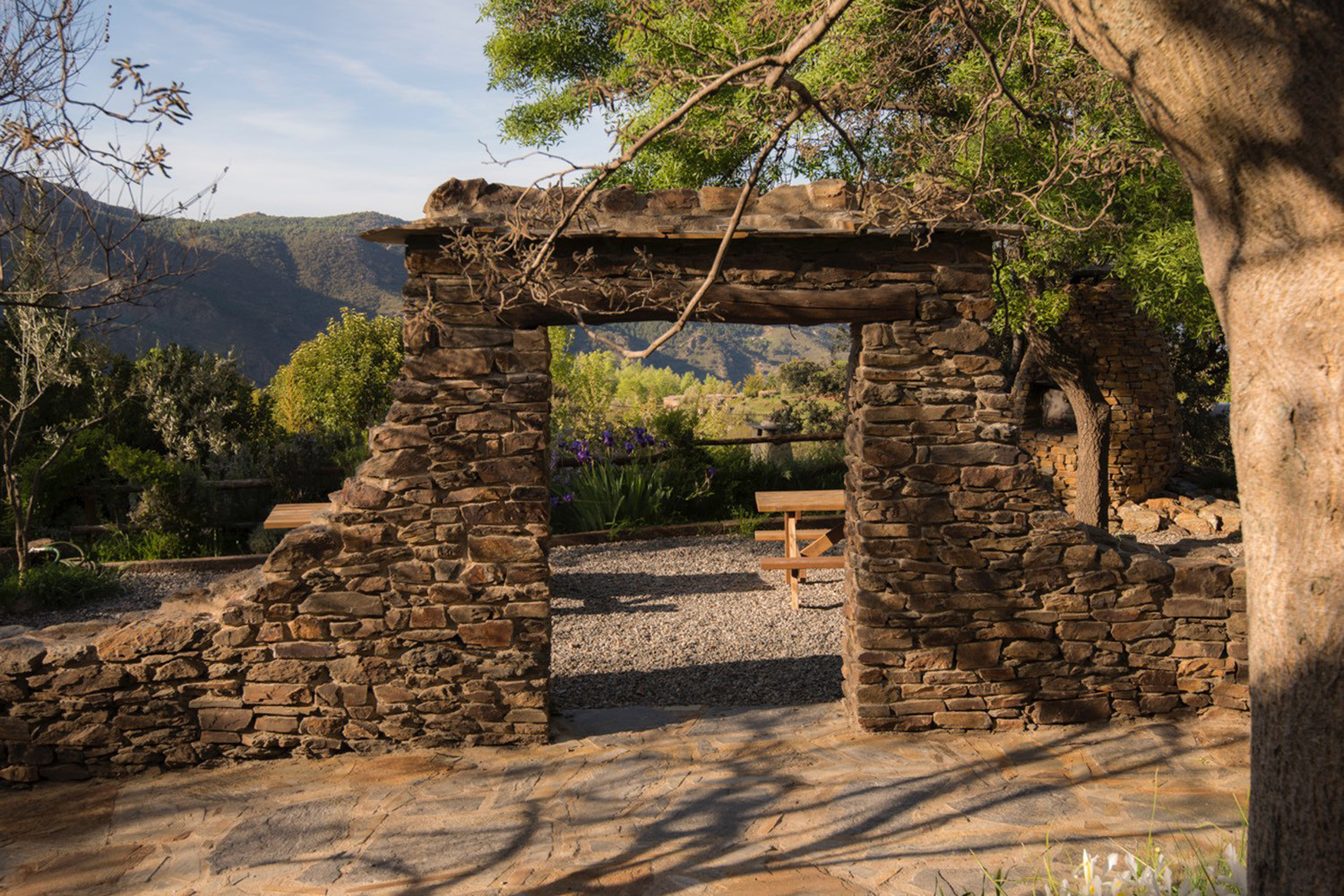 The entrance to the picnic area
