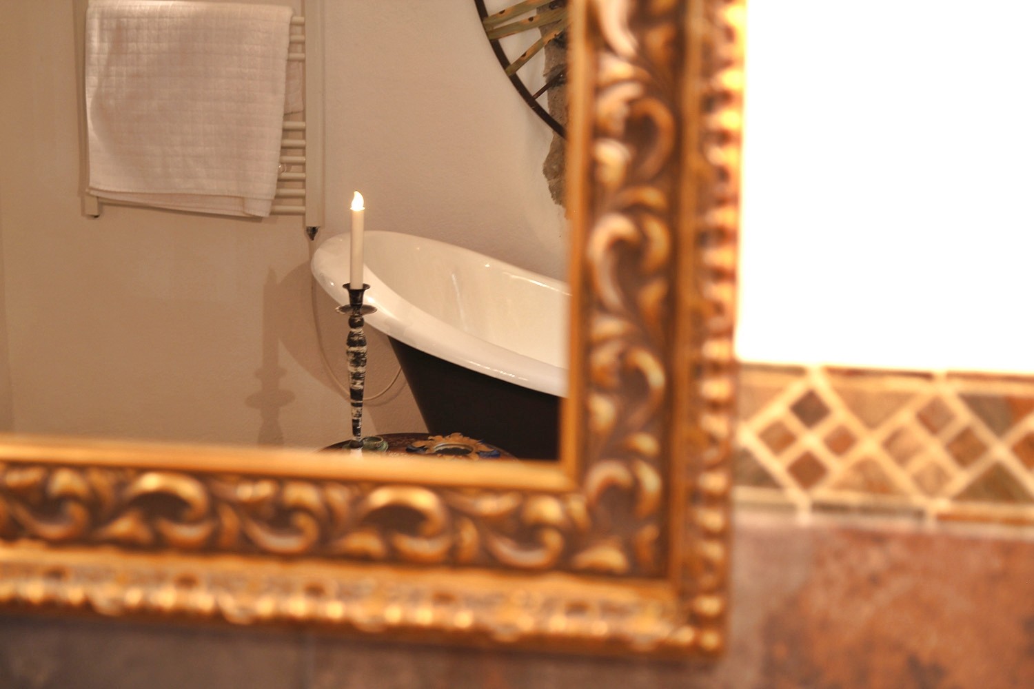 A detail of the bathroom