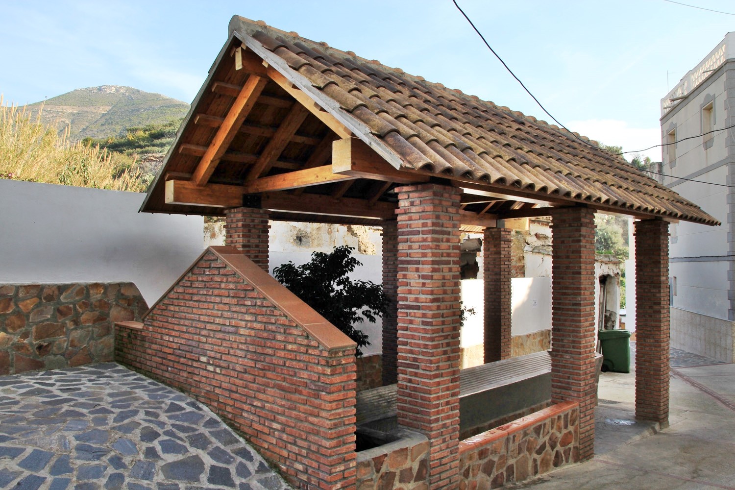 The Washing Sinks of Ítrabo