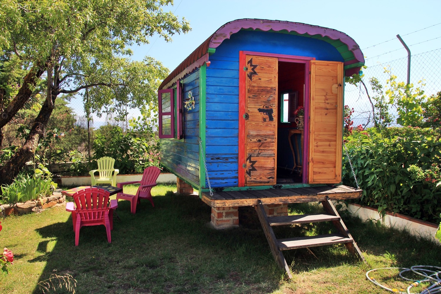 The Gypsy Wagon (front view)