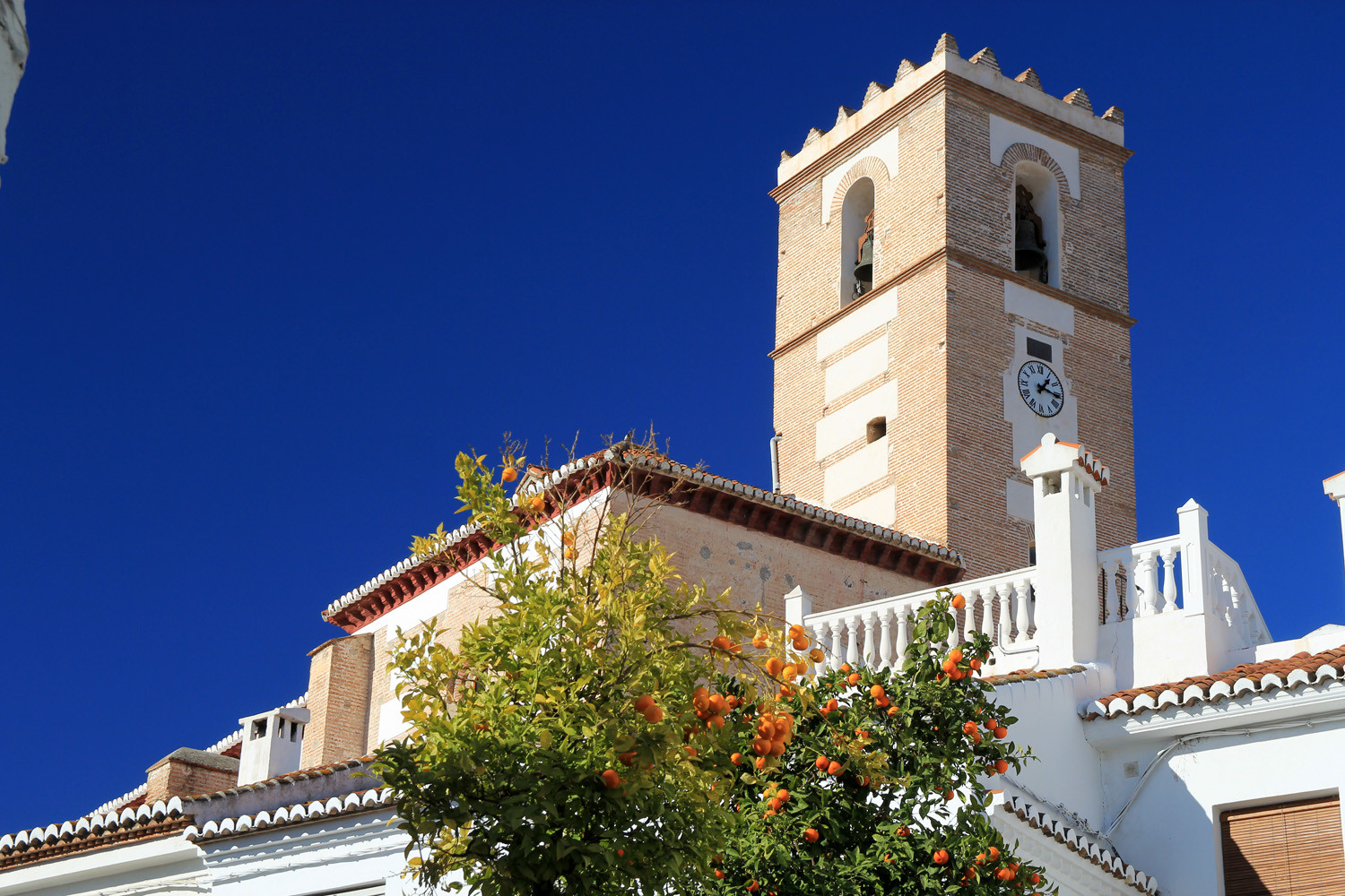 Please click the picture in order to start the slide show.