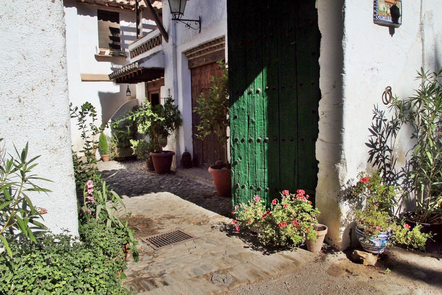 The entrance to the courtyard
