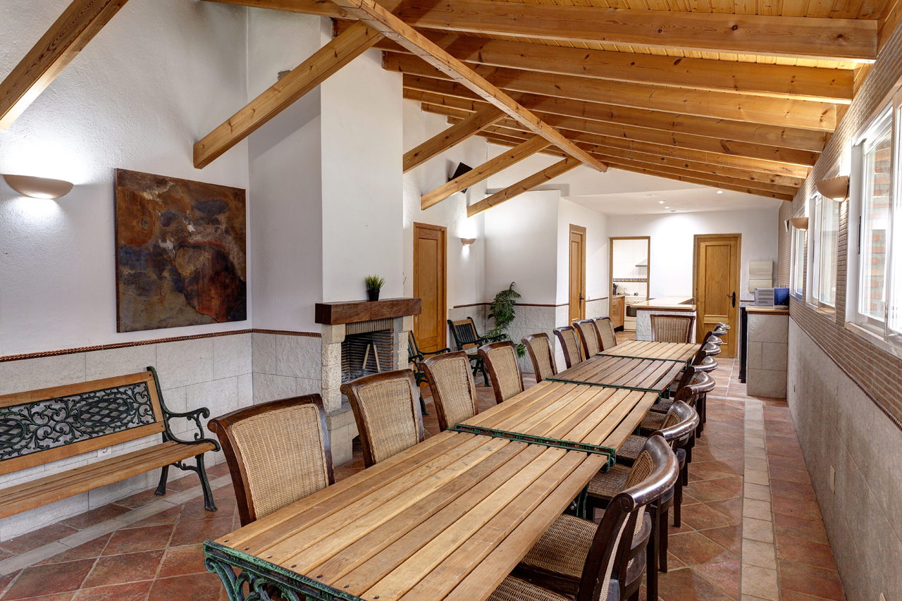 The salon for celebrations (optional)