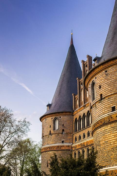 Top 5 Tipps Lübeck - Das Holstentor-Museum in Lübeck @freaky travel by freaky finance