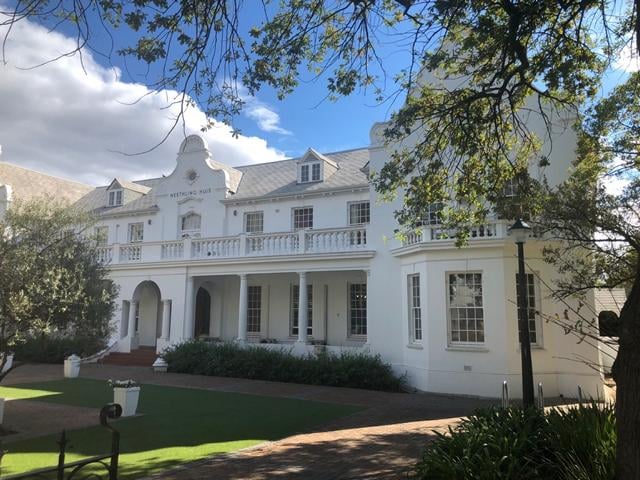 freaky travel präsentiert: Die Top 5 Tipp für deinen unvergesslichen Urlaub in Kapstadt in Südafrika. Bestaune und genieße die atemberaubende Natur Afrikas