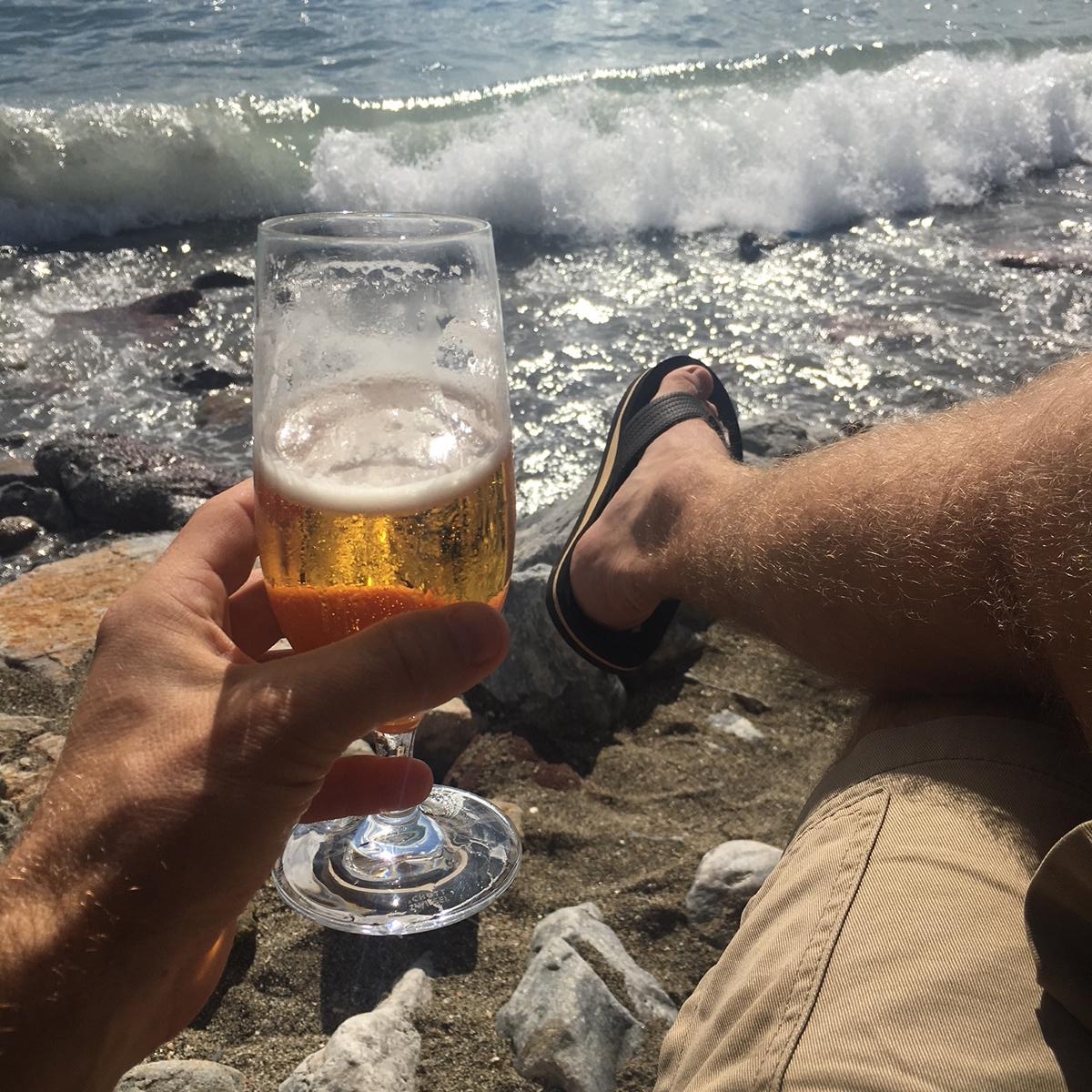 Bier und Meeresrauschen