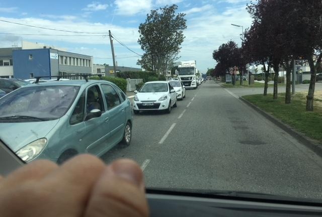 Die Blechlawine Richtung Wochenende kam mir jeden Freitag zu Dienstbeginn entgegen