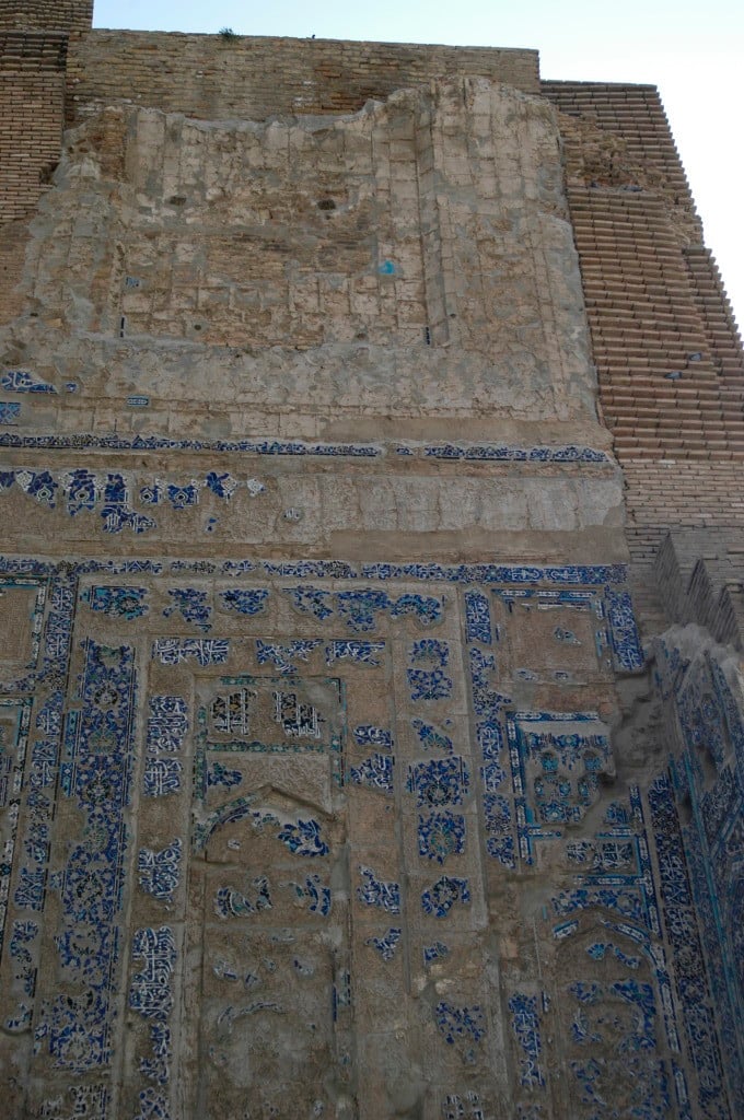 Décoration de l'iwan est (Shahrisabz, Fin XIII-début XIVème s ap J.C.) (photo : M.Schvoerer, 2008)
