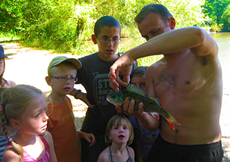 Etang de pêche camping dordogne perigord bergerac