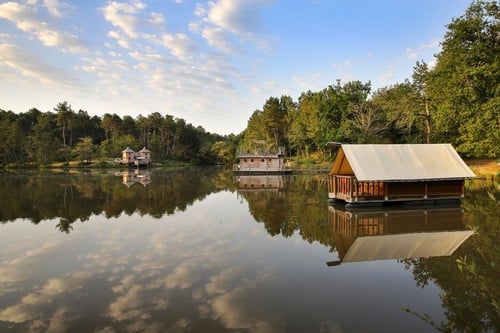 cabane sur l'eau