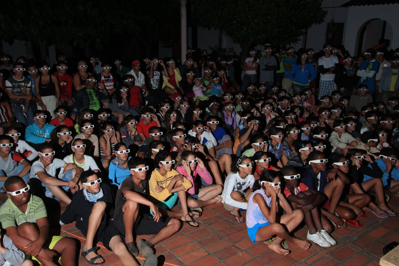 La proiezione alla comunità di Moncada