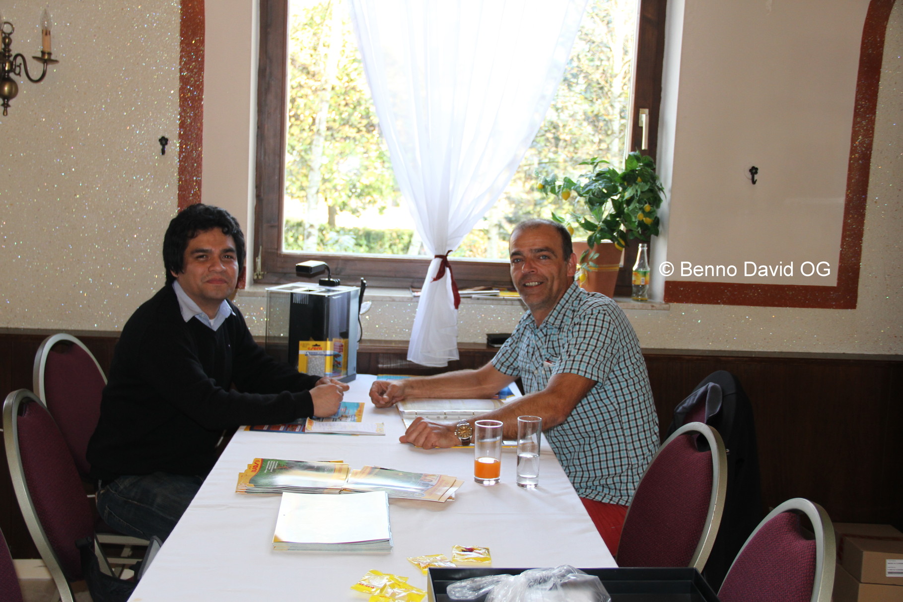 Fernando mit Sera Vertreter