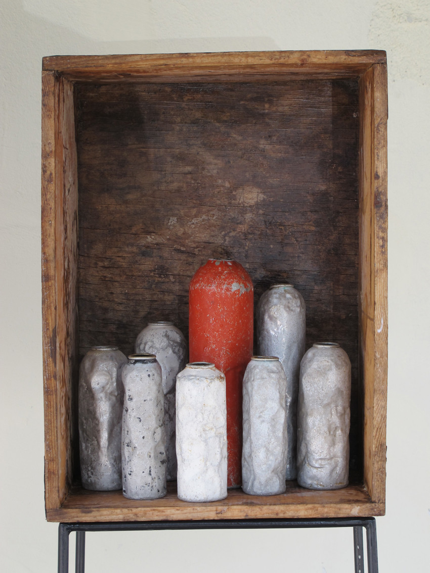 Vasenschrein, Wohnskulpturen, Upcycling, Möbel, Kraftobjekte Wolfgang Wallner Hall in Tirol