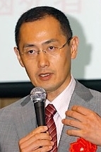 山中 伸弥 先生