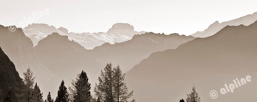  Vom Falzarego Pass bei Cortina d'Ampezzo gegen Sasso Bianco, Dolomiten