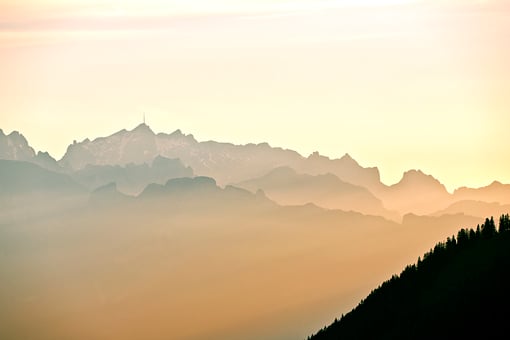 Blick vom Furkajoch im Gr. Walsertal üder das Rheintal (Vorarlberg) zum Säntis in der Schweiz
