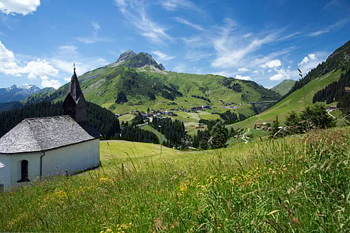 Blick von Lechleiten auf Warth im Bregenzer Wald, Vorarlberg