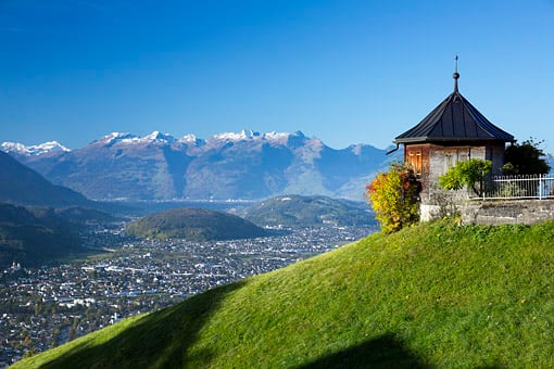 Blick vom Viktorsberg auf Rankweil im Rheintal gegen das Rätikon, Vorarlberg