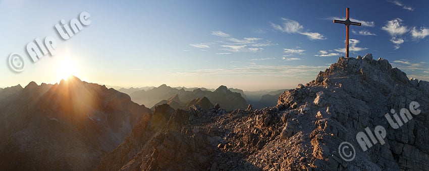 Österreich, Vorarlberg, Lech am Arlberg: Sonnenuntergang auf der Mohnenfluh