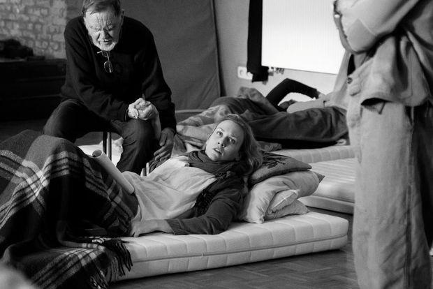 Photos des acteurs de la pièce sur scène