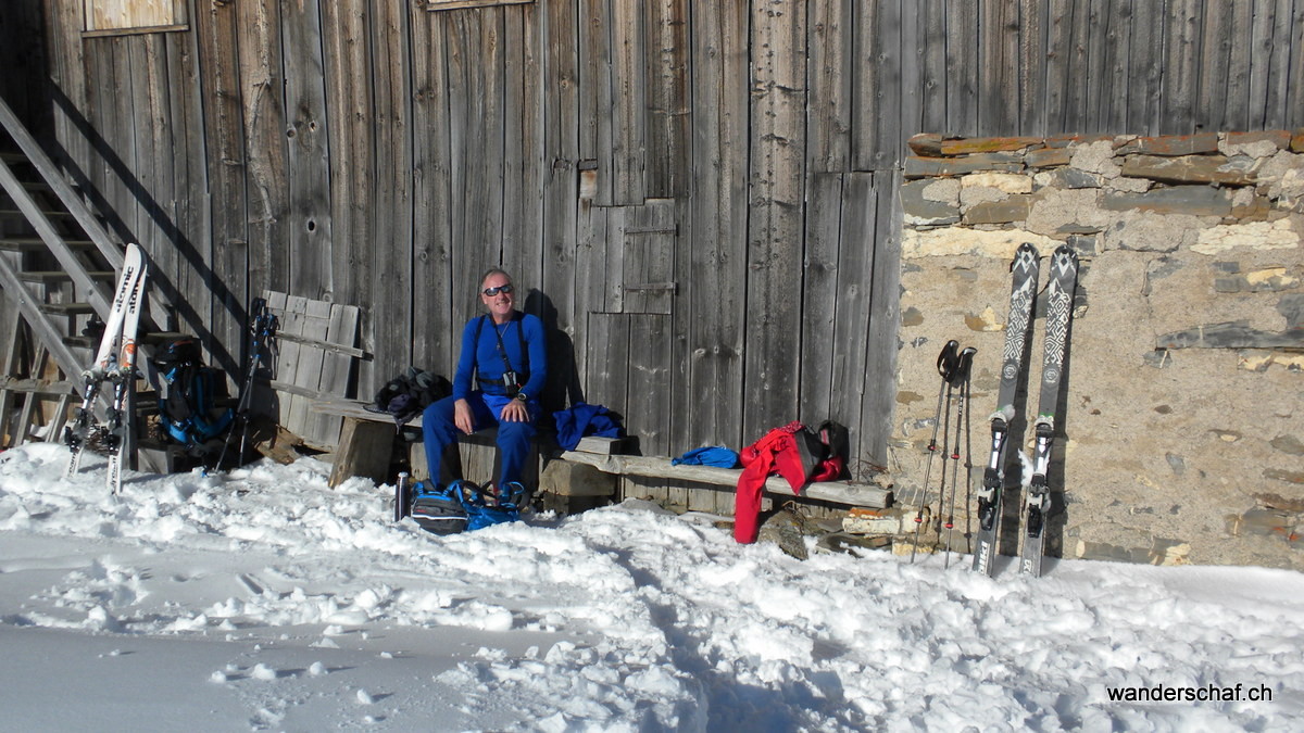 Sünnele u Wärmi tanke bim Furggi