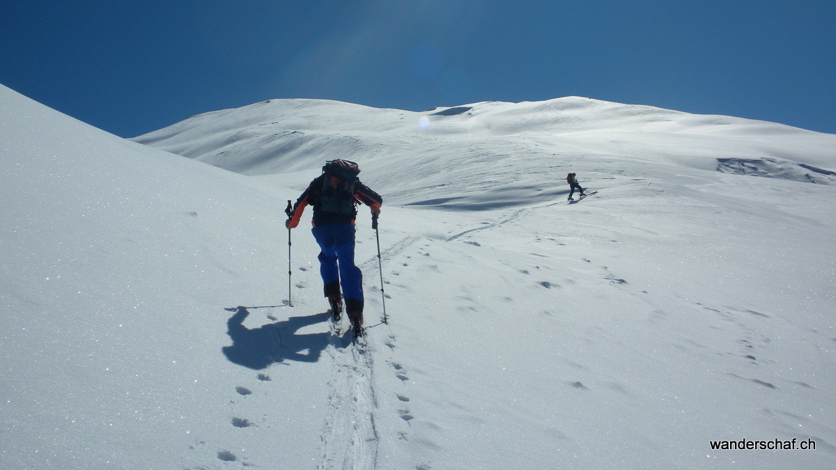 dem Piz Chalderas entgegen