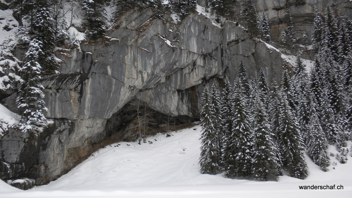 zum Glück finden wir ein Durchkommen