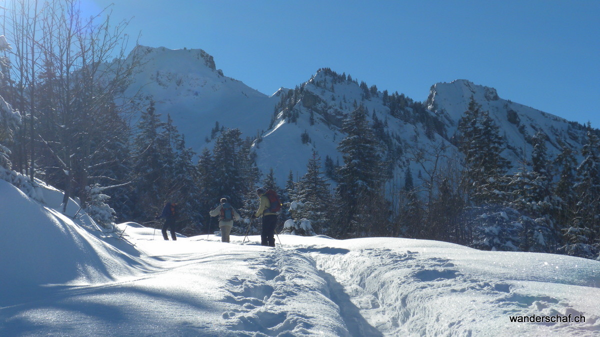 Wätterlatte und Standflueh