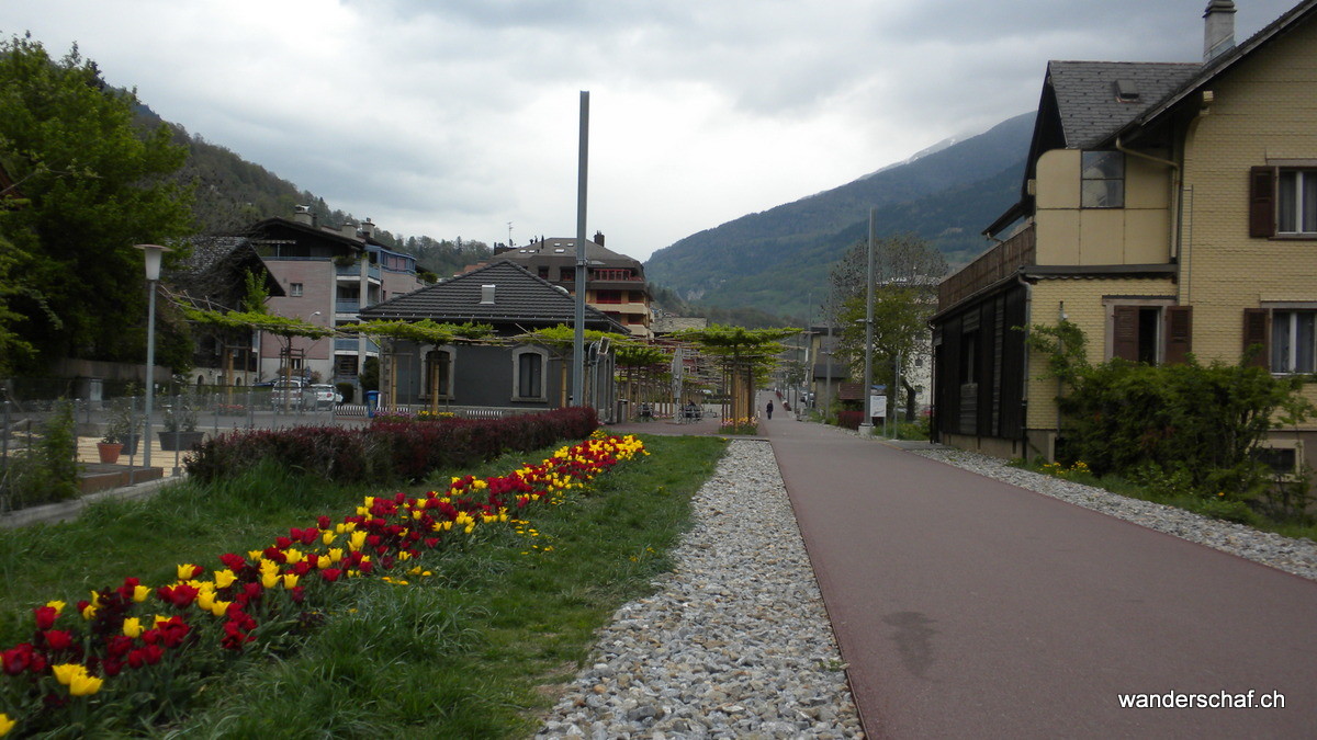 auf dem alten Bahntrasse der Furka-Oberalp Bahn