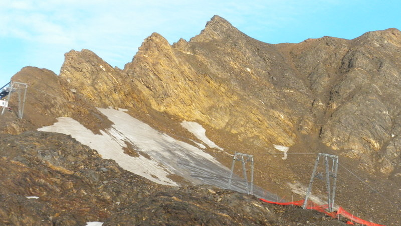 Passo dei Camosci (steiles und steinschlägiges Couloir nach den 4 Zacken).....nicht mehr empfehlenswert